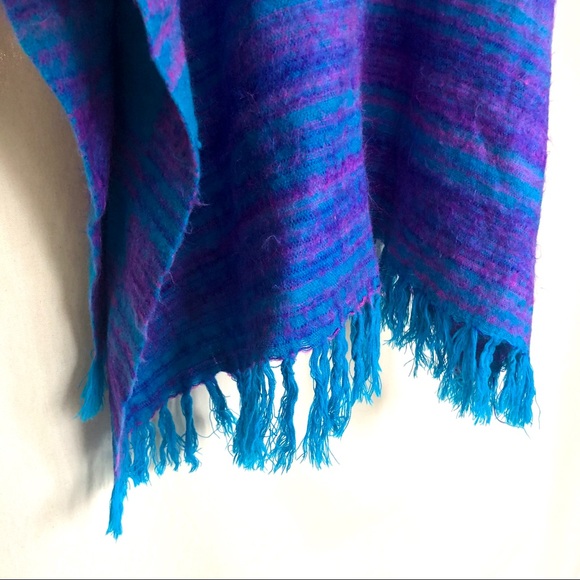 VTG Striped Hooded Poncho - Picture 7 of 8